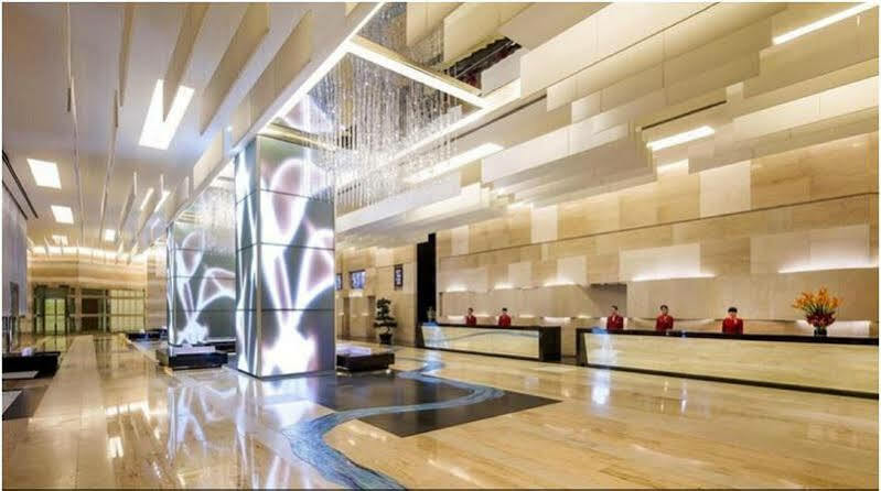 Nina Tsuen Wan West 酒店 5*